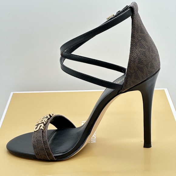 Michael Kors Goldie Single Sole Sandal Sz 7 M Women’s New - Picture 6 of 9